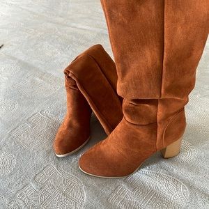 Brown chunk heel boots